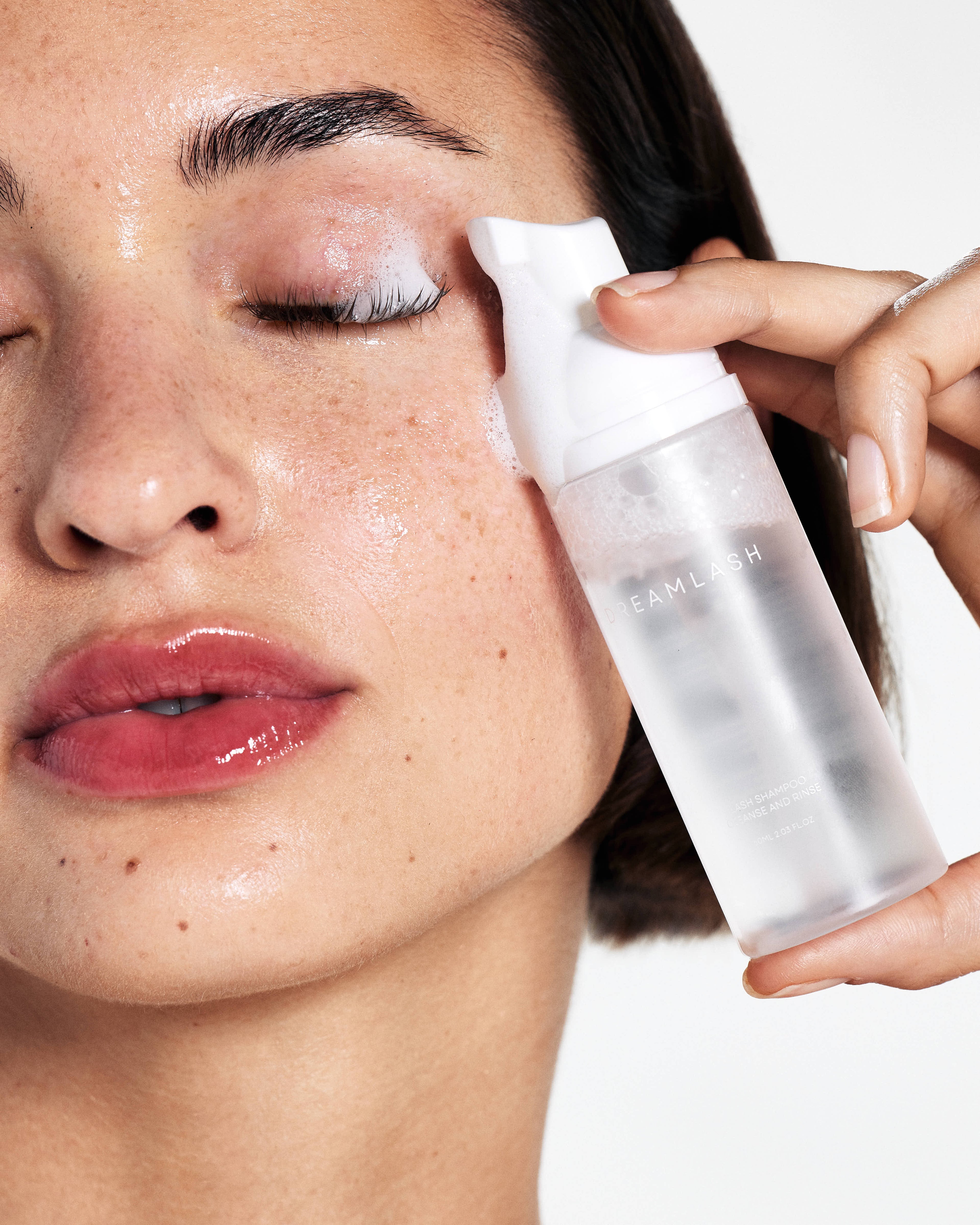 Cleanse and Rinse Lash Shampoo